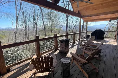 Image de Wildcat Retreat - mountain views, hot tub & more!