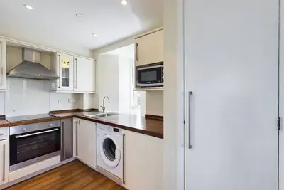 Image de Amazing water tower near to London and the South Downs.