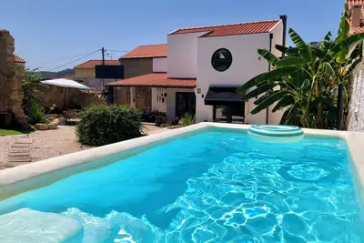 Image de Villa de Campagne avec Piscine Privée –Havre de Tranquillité Près de Lisbonne! 🌞