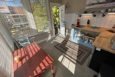 Image de Bletcher Garden Loft - Lancaster Historic District