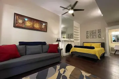 Image de The Stevens Studio - Historic Downtown Lancaster, Contemporary Studio - Historic Downtown Lancaster