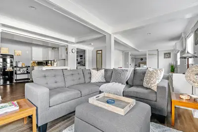 Image de Comfy, Cozy, Captivating | Park View