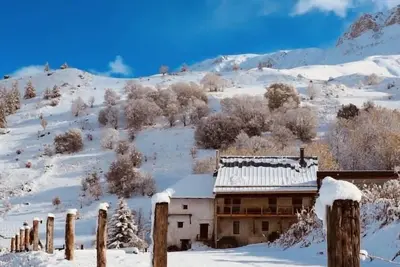 Image de Chalet Louis and Rosalie, sleeps 10, Valloire, nature, authenticity, standing.