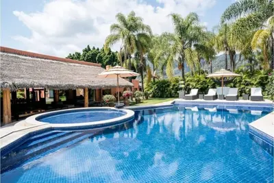 Image de Spectacular house with pool, 8 bedrooms