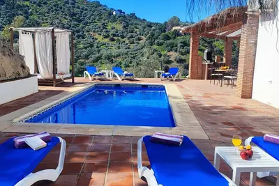 Image de Villa Los Pinos, 10 pers, Piscine CHAUFFÉE, Wifi, A/C, Petfriendly, magnifique vue