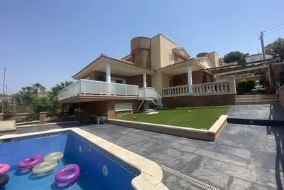 R134 Sunny Villa Calafell