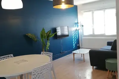 Image de Centre-Ville-Piscine Ucpa-Salle Arena- 3 Lits 5 personnes