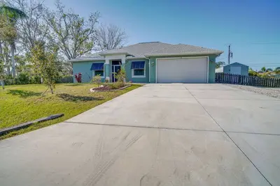 Upscale 3/2 - 2 miles from Shamrock Park and Beach