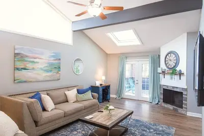 Image de 3bd 2ba, 5 min away from shopping, dining, pickleball courts, and walking trails