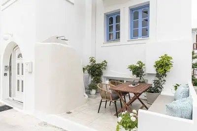 Image de Naxian Nest 2br Apart near Beach