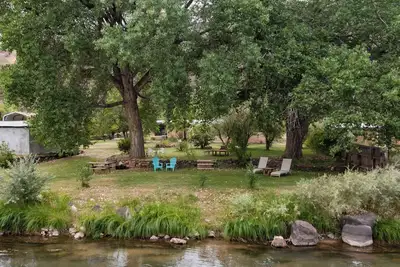 Image de Relaxing Riverfront Taos Staycation, Pet Friendly!