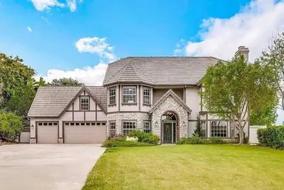 Image de ⭐ Spacious Château Vista Heated Salt Pool Hot Tub 9 mi to Beach Family Fun! ⭐