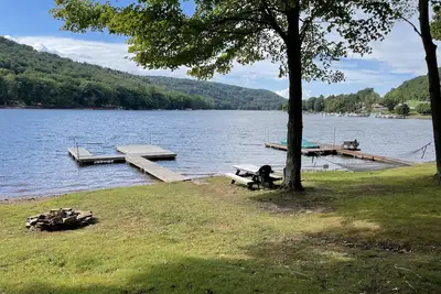 Image de FletchersCove-DeepCreekLake-PrivateDock-HotTub