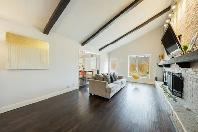 Image de Peaceful 4bdrm Near Domain-Q2 Stadium-10 MIn Away Dt Austin