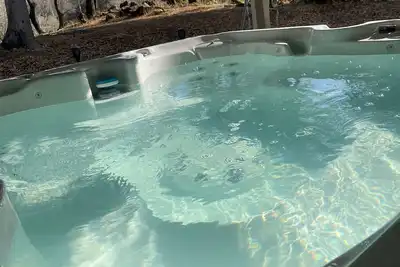 Image de Yosemite Cabin w/ Hot Tub, Game Room, Fire Pit