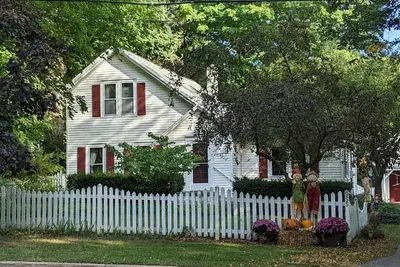 Image de Sherm's Shack- A historical, family owned Saugatuck home.