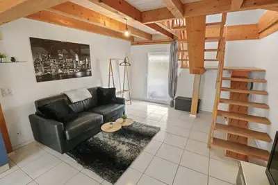 Image de Joli duplex avec piscine