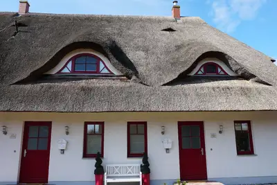 Image de BODDENgut - Holiday home \"Uferschwalbe\" directly in nature