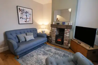 Image de Bumblebee Cottage, pet friendly, with a garden in Beverley