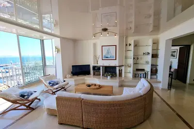 Image de Grand appartement climatisé avec terrasses, vue mer, parking et Wifi