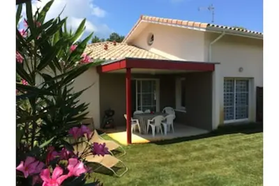 Image de Maison  Ecureuil, 90 m2 Famille, Amis, Sportifs, Tout A Pied, Mer, Lac, Village