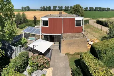 Vacation home Flevoland - with terrace, garden and jacuzzi