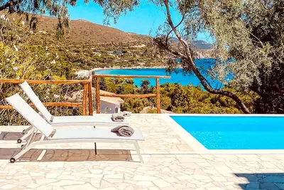 Newly renovated villa with private pool, sea views, just a stroll from the beach