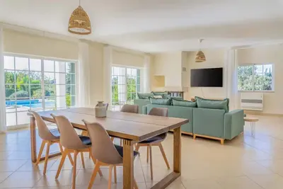 Image de Modern remodeled Villa w/private pool & Wi-Fi