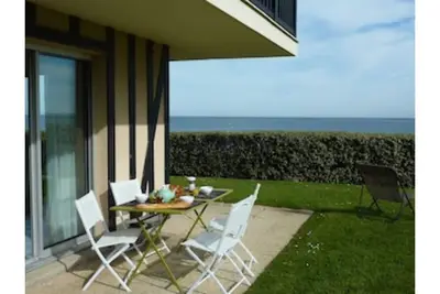 Image de Grand 3 pièces - Front de mer - Jardin - plage - Piscine chauffée