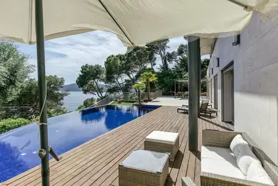 Image de Maison de vacances \"Blueview\" avec vue sur mer, cheminée et bain à remous