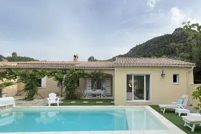 Image de Villa avec piscine et studio en Drôme Provençale