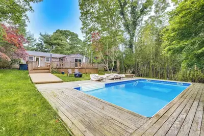 Image de Hamptons Vacation Rental w/ Seasonal Pool!