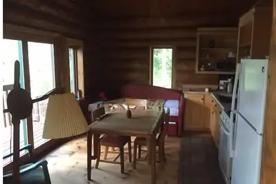 Image de Cozy cottage trails, trout fishing & fireplace.