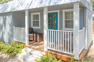 Image de The Tiny House - Clean & Comfy - Tesla Charging