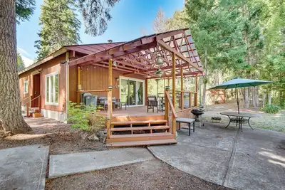 Image de Secluded Riverfront Cabin Rental in Easton!