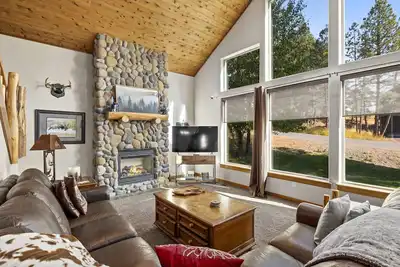 Image de Dog-Friendly Ronald Vacation Rental Cabin!