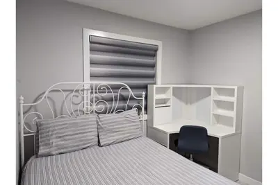 Image de Cozy*Elegant*4bed*3bath*Brght*Spcus* Ner2Airport