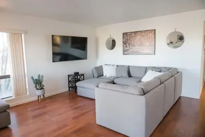 Image de 30 day stays, Central Fountain Hills, King master, 65\" smart Tv, Queen, bunk