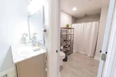 Image de Alan's Apartment - Hot tub, fireplace, located in a quiet corner of Helen.