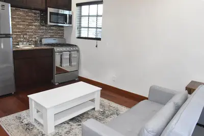 Image de Newly Renovated Suite for your enjoyment