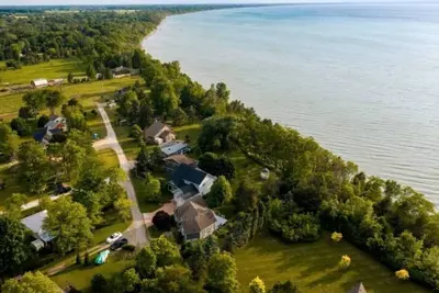 Image de Sparks on the Water- Blue Point Bay