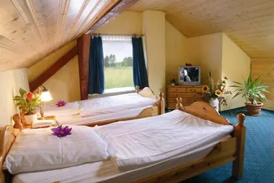 Image de Dreibettzimmer mit Dusche und Wc