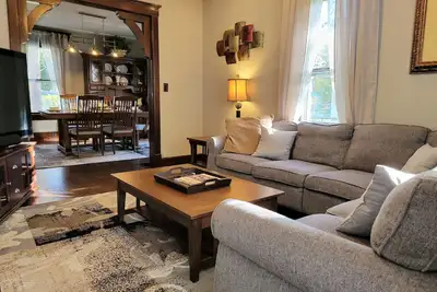 Image de Beautiful Craftsman Style Home w/ Fenced Yard (Pet Friendly! )