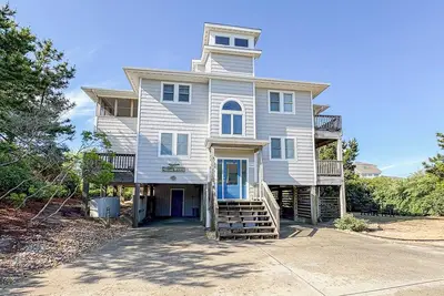 5 Br Oceanside home in Duck w/Private Pool & Gorgeous Ocean-to-Sound views