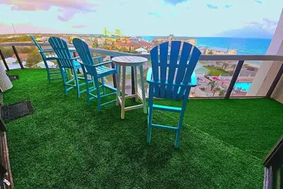 Image de 🦩Book Me Baby! Sunshine In The Sky at Surfside 607🦩