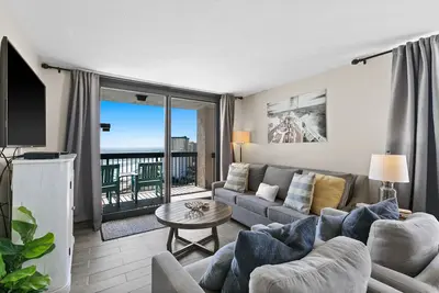 Image de SunDestin Resort Unit 1818-Penthouse 2 Br/Ocean Front/Ocean/City Views/Fireworks