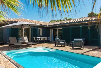 Image de Villa avec piscine chauffée et vue sur les montagnes