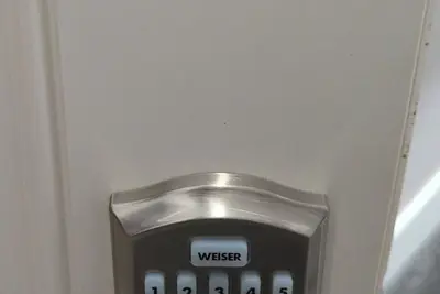 Image de Peaceful 2 Bedroom Guest Suite located at the Sw Edmonton close to the airport.