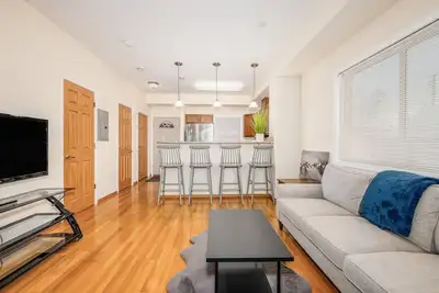 Image de Mountain-view condo with roof deck, grill, & private washer/dryer