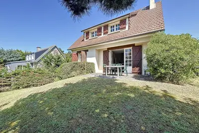 Image de Maison avec Terrasse à 100m de la Plage, Jardin Clos, 3 Chambres, Proche Mont Saint-Michel